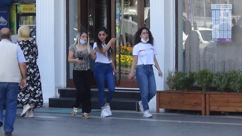 Korana vakalarının yüksek olduğu Diyarbakır’da maske ve sosyal mesafe kuralına uyulmuyor
