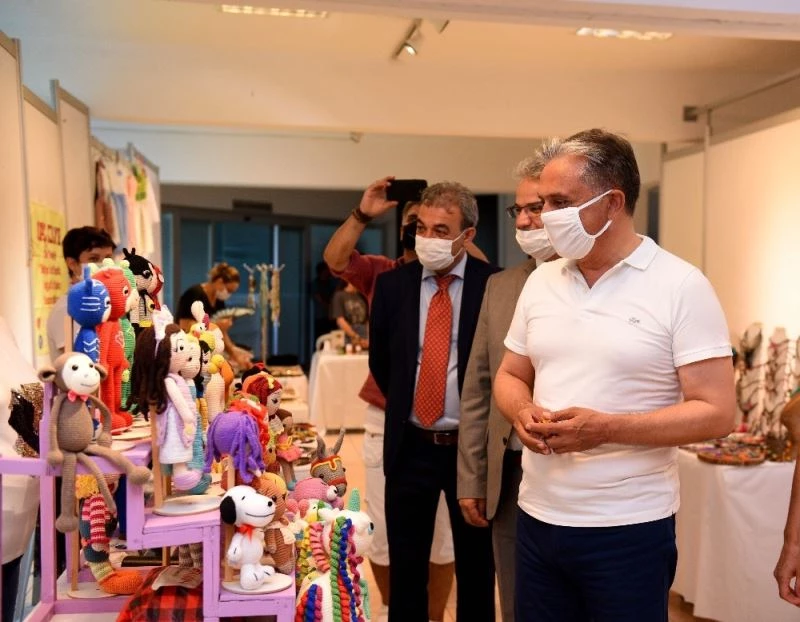 El emeği ürünler Muratpaşa’nın fuayesinde açıldı
