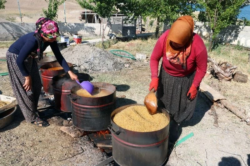 Yozgat’ta kazanlar bulgur için kaynıyor
