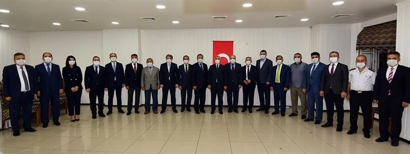 Görev yeri değişen kaymakamlara veda yemeği
