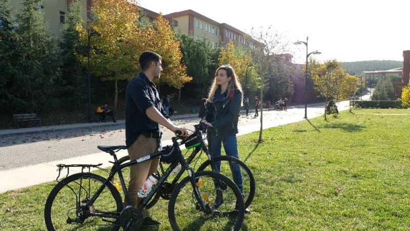 Öğrenciler üniversitelerine puan verdi
