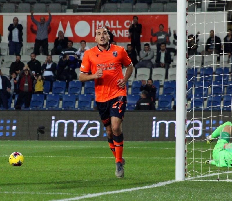 Crivelli kariyer rekorunu kırarak şampiyon oldu
