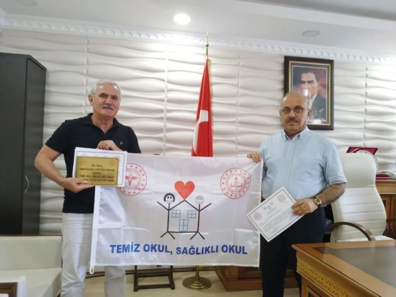 Temizlik ve hijyene uydular, ’beyaz bayrak’ almayı hak ettiler
