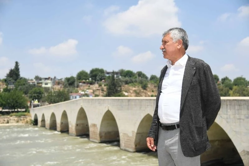 Tarihi Misis Köprüsü’nü korumak için yeni bir köprü yapılıyor
