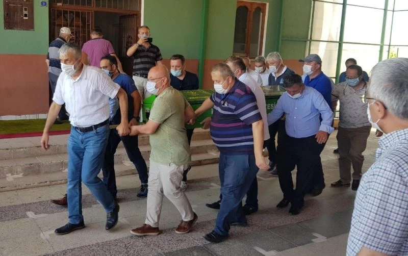 Gazeteci Akça’nın kayınvalidesi son yolculuğuna uğurlandı
