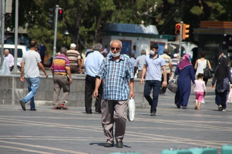 Vaka sayılarının arttığı Kayseri’de vatandaşlar ‘maske’ takmayanlardan dertli

