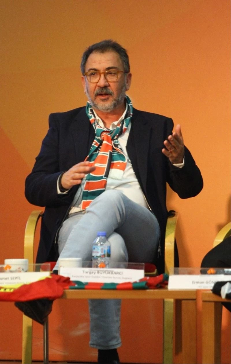 Turgay Büyükkarcı: 