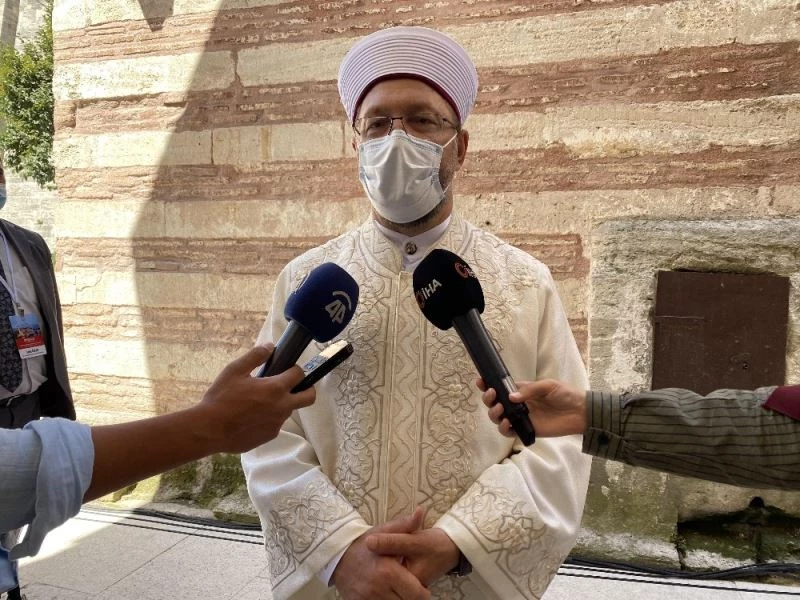 Diyanet İşleri Başkanı Erbaş kılıçlı hutbe açıklaması: 