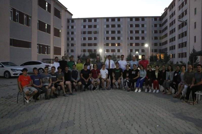 TOHM sporcularına sürpriz ziyaret
