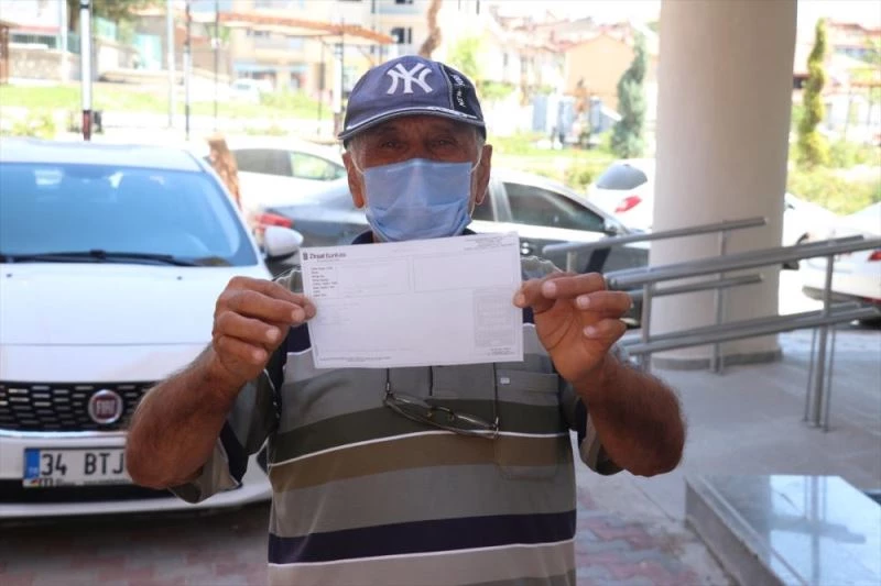 Lavanta bahçesinde bulduğu altınları TSKGV