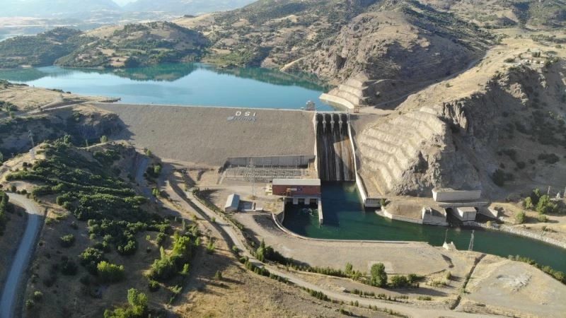 Gülistan, kodu düşürülen barajda aranmaya devam ediyor
