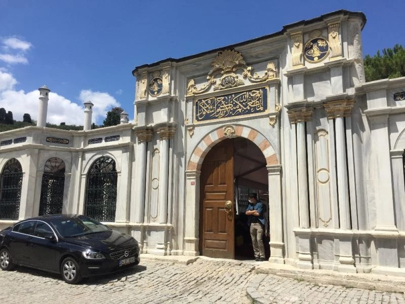 Emine Erdoğan:  “Dünyayı durma noktasına getiren salgın günlerinde, bir ve beraber olmanın şifasını yeniden hissettik”
