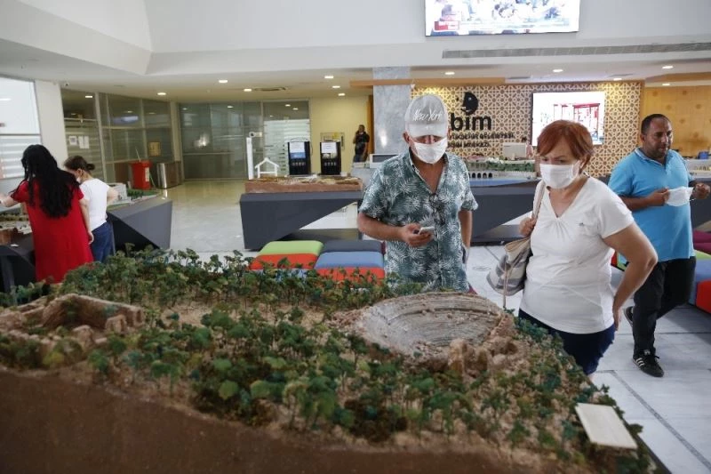 Tarihi mekanların maketleri Büyükşehir fuayesinde
