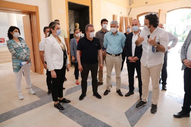 Eski Kapalı Spor Salonu özüne dönüyor
