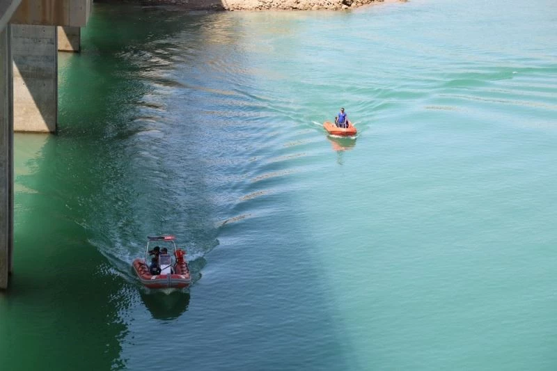 Baraj gölünün suyu 6 metre düşürüldü, Gülistan’ı arama çalışmaları sürüyor
