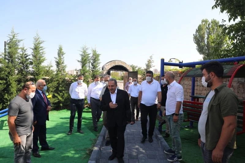 Osmanlı Sokağı esnafında ruhsat sevinci
