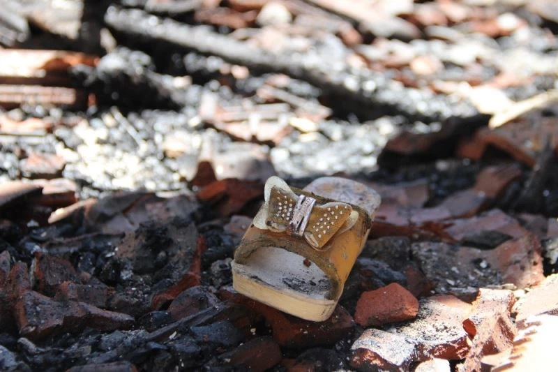 Sabaha karşı alevlerle uyandılar
