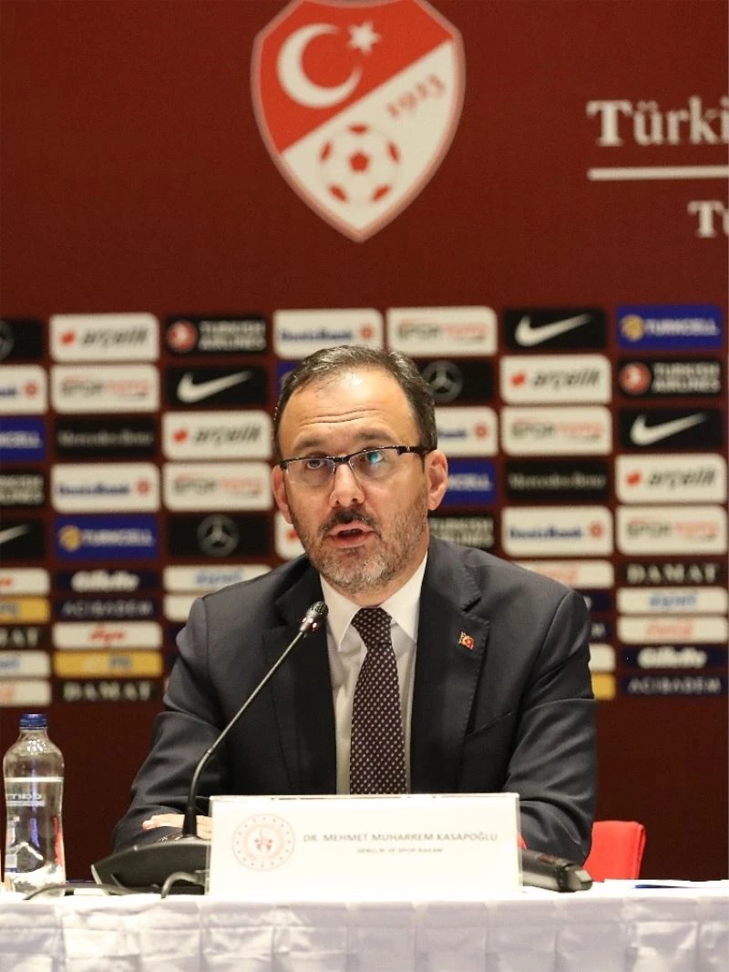 Bakan Kasapoğlu: “Türk sporunun çıkarları olduğu müddetçe başaramayacağımız bir şey yok”

