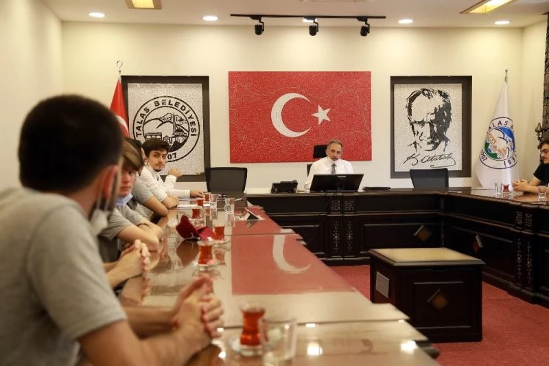 “Geleceğin teknolojilerini sizler oluşturacaksınız