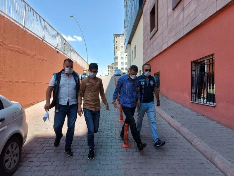 Kapüşonlu hırsızlar adliyeye sevk edildi
