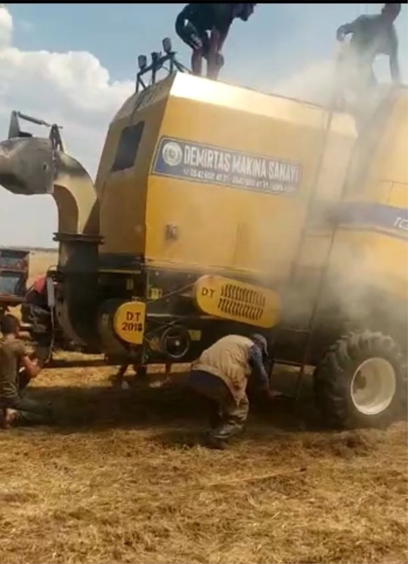 Biçerdöver alev aldı, yangın tarlaya sıçramadan söndürüldü
