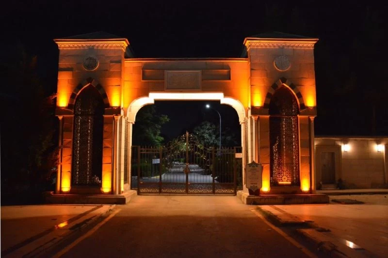 Aksaray’da Ervah Kabristanı girişine ışıklandırma sistemi
