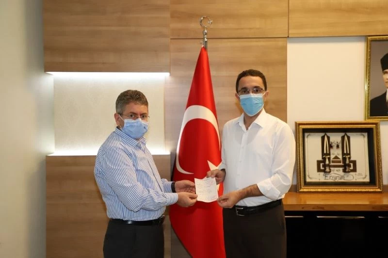 Cizre Kaymakamı Sinanoğlu, kurban vekaletini Kızılay’a verdi
