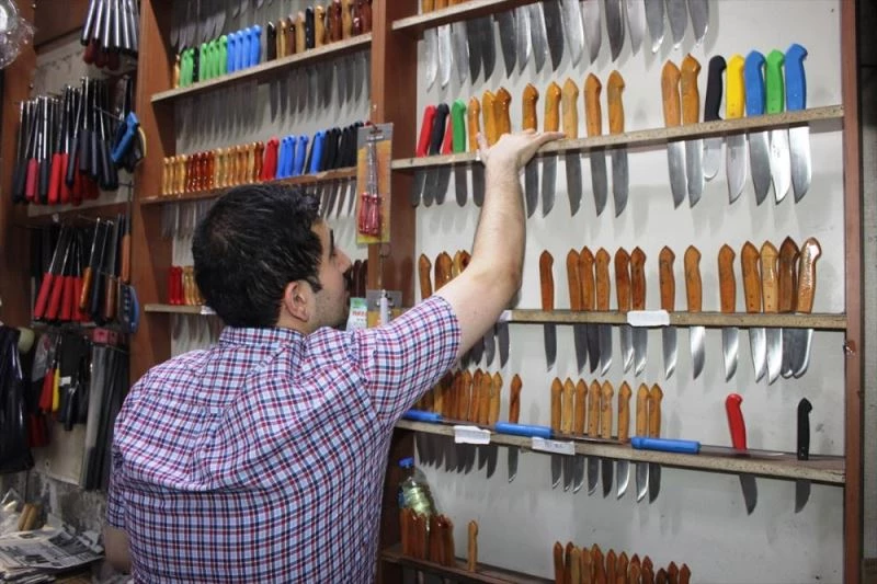 Üç kuşaktır geçimlerini bıçakçılıkla sağlıyorlar