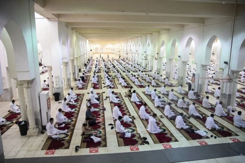 Hacı adayları Arafat’a çıktı
