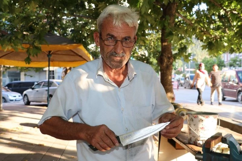 30 yıllık ustadan “Bıçaklarınızı son güne bırakmayın” çağrısı
