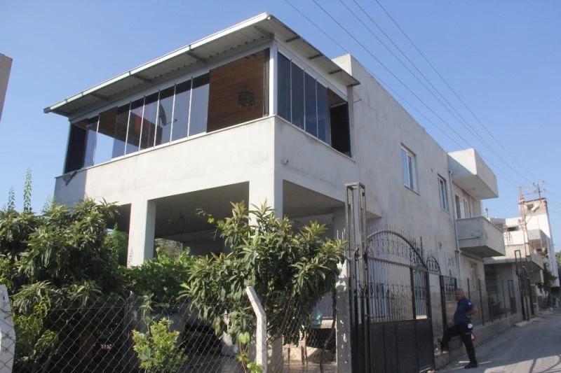 Kız arkadaşının akrabaları evlerine molotof, baba da oğluna tokat attı
