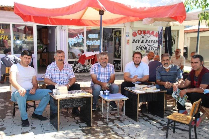 Vartolu şairler halkla buluştu
