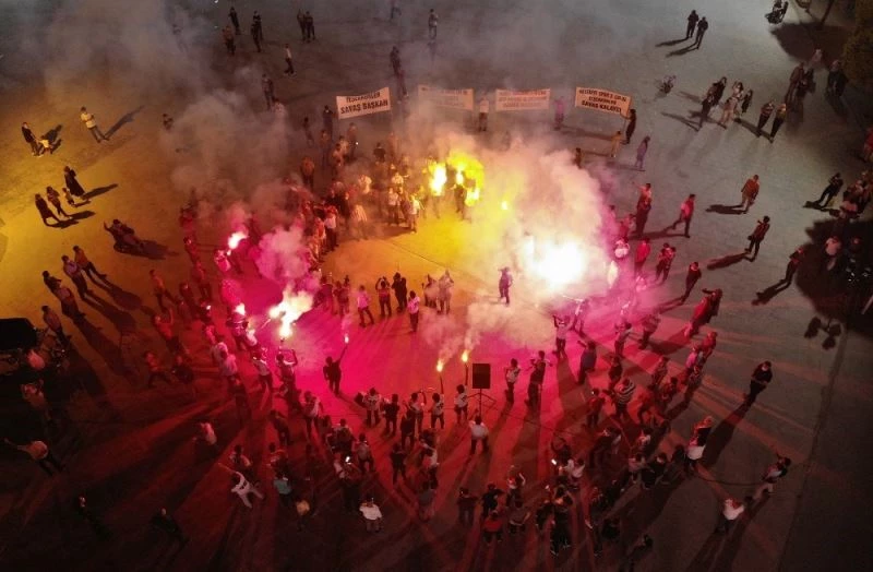 Karaman Belediyespor’un 3. lige yükselmesi coşkuyla kutlandı
