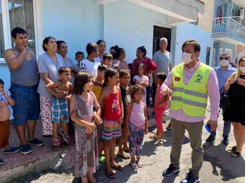 AK Partili Bekle’den çocuklara bayram hediyesi
