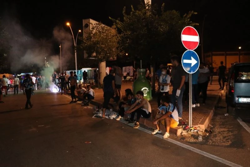 Adana Demirspor kaybetti taraftarlar hüngür hüngür ağladı
