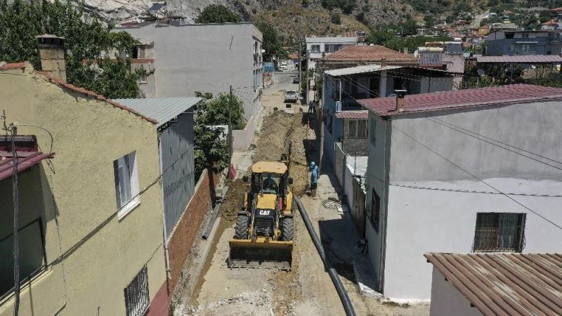 Sazlı Mahallesi’nde alt yapı çalışmaları devam ediyor
