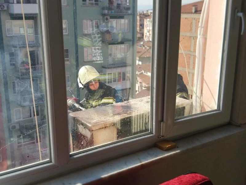 Klima motorundan yükselen alev paniğe neden oldu
