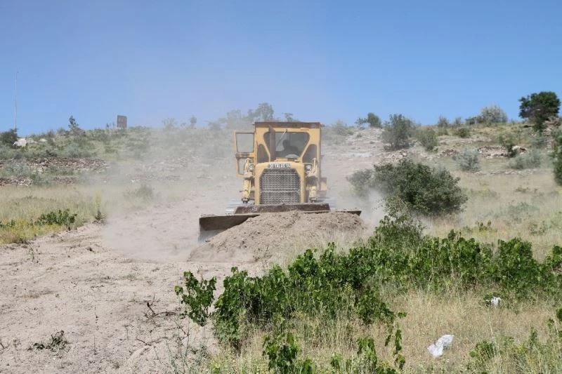 Viyadüğe yeni bağlantı yolları açılıyor
