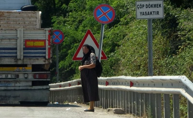 Samsun’da hayat kadınları otostop çekmeye devam ediyor
