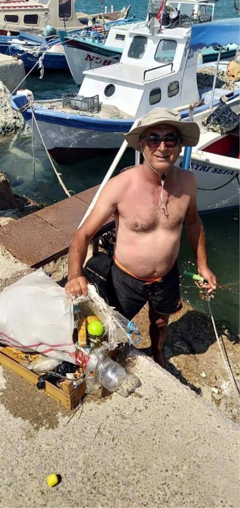 Burhaniyeli amatör balıkçıdan örnek davranış
