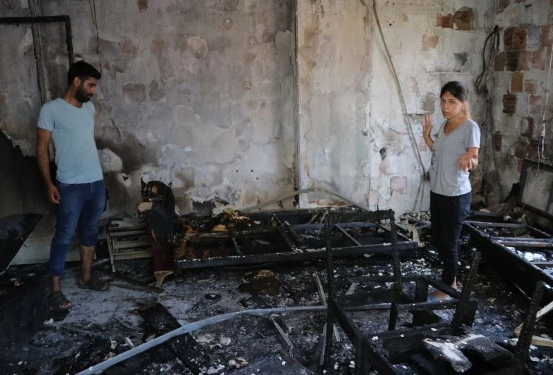 Elektrik kontağından çıkan yangın hayatlarını kararttı
