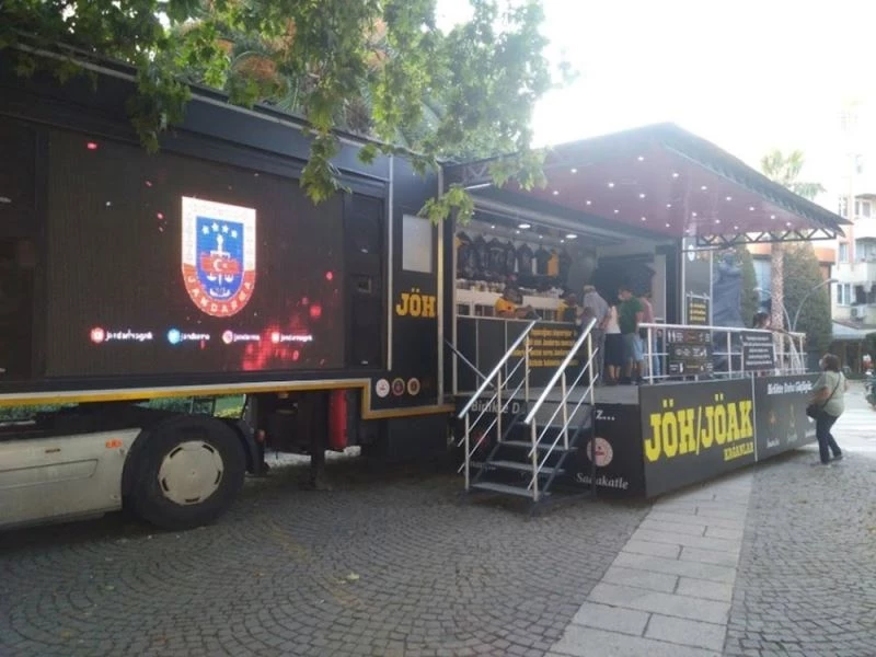 JÖH ve JÖAK tanıtım Tır’ı Erdek’te
