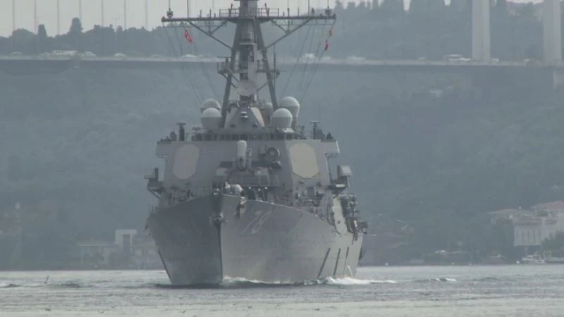 (Özel) ABD savaş gemisi “USS Porter” İstanbul Boğazı’ndan geçti
