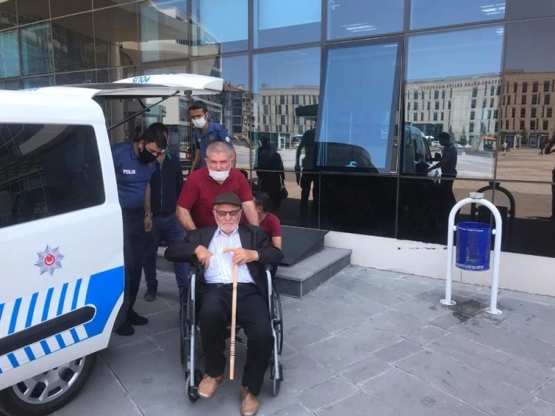 Yanlışlıkla eşini vuran adamı yaşı da kurtaramadı
