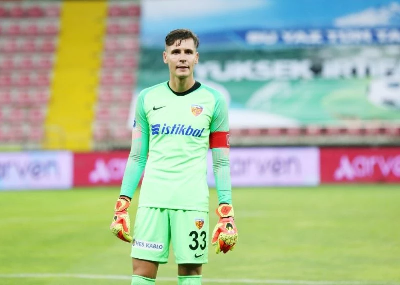 Lung, ligin en çok kurtarış yapan kalecisi oldu
