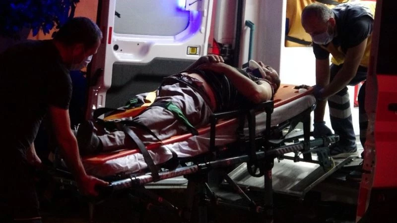 Zonguldak’ta otomobil sulama tankerine çarptı: 2 yaralı
