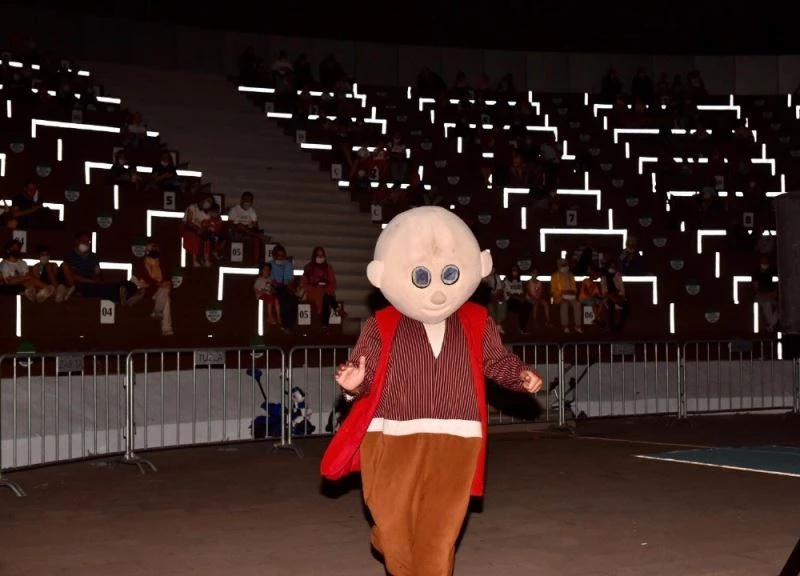 Tuzla’da amfi tiyatroda çocuk neşesi
