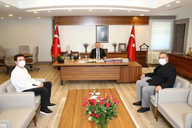 Adana Valisi Süleyman Elban, AA Adana Bölge Müdürü Firik