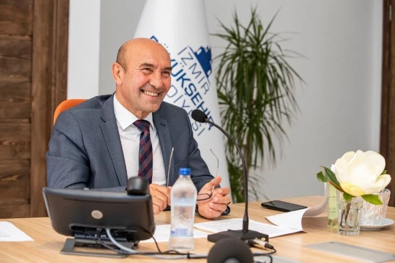 İzmir artık havai fişek gösterisi yapmayacak
