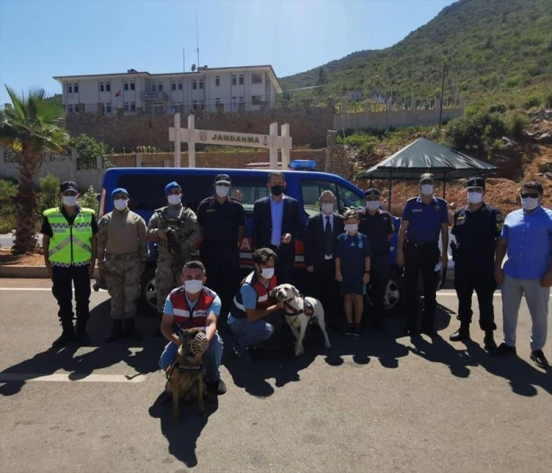 Kaymakam Ürkmez, güvenlik güçleriyle bayramlaştı